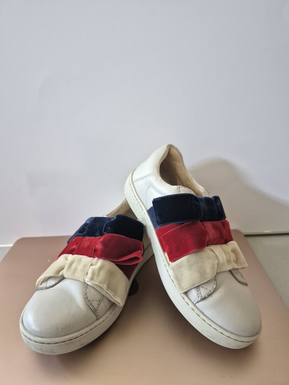 Authentic Gucci Ace Velvet Bow Kids Sneakers - Size 29